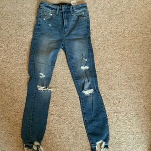 Women Abercrombie jeans